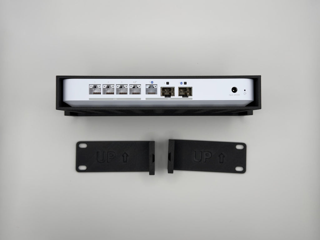 Ubiquiti Unifi Cloud Gateway Fiber 1U Carbon Fiber Infused Rack Mount UCG-Fiber