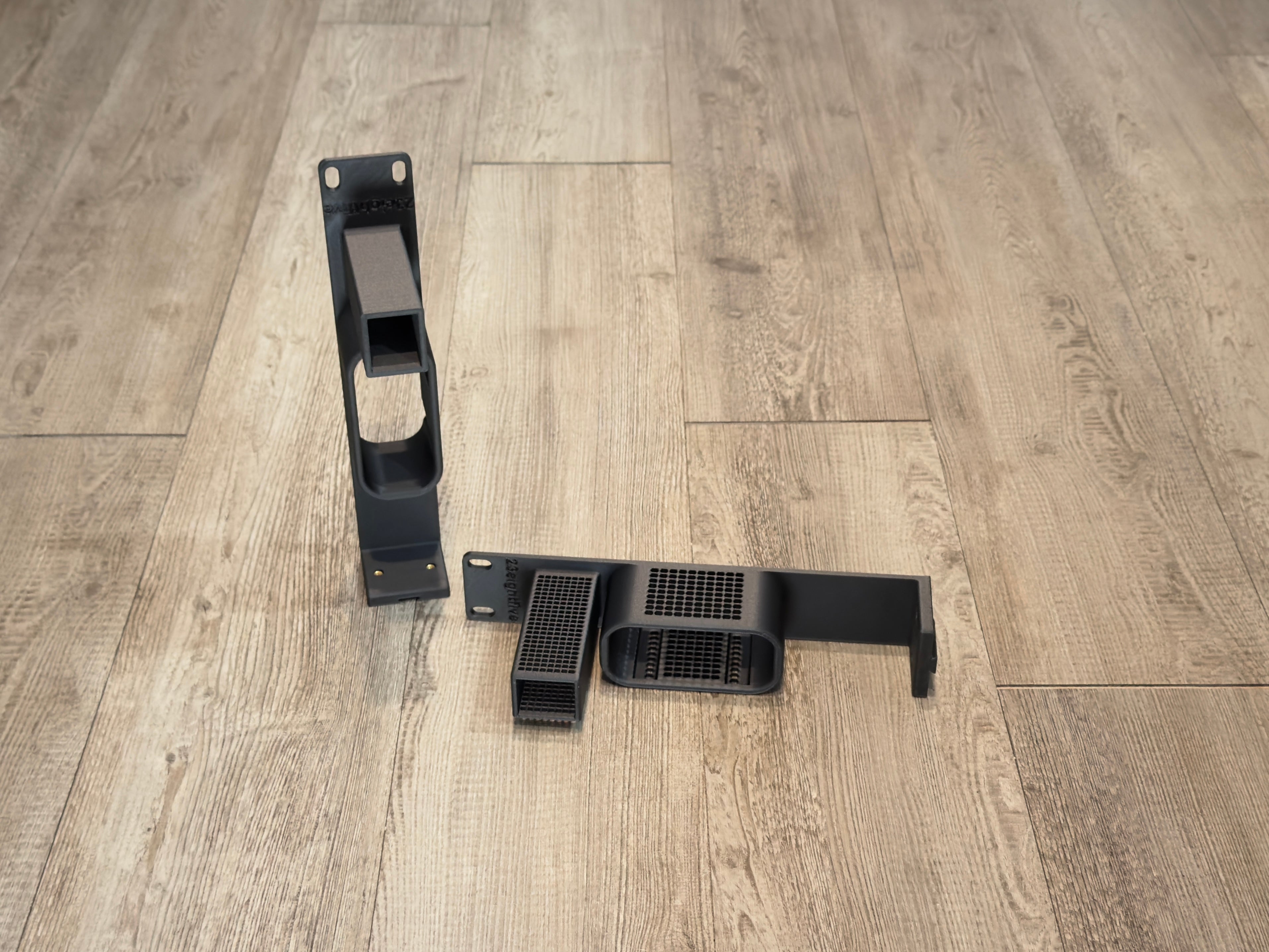 Dual GL.iNet Comet Pro 1U Rack Mount PoE Holder Carbon Fiber