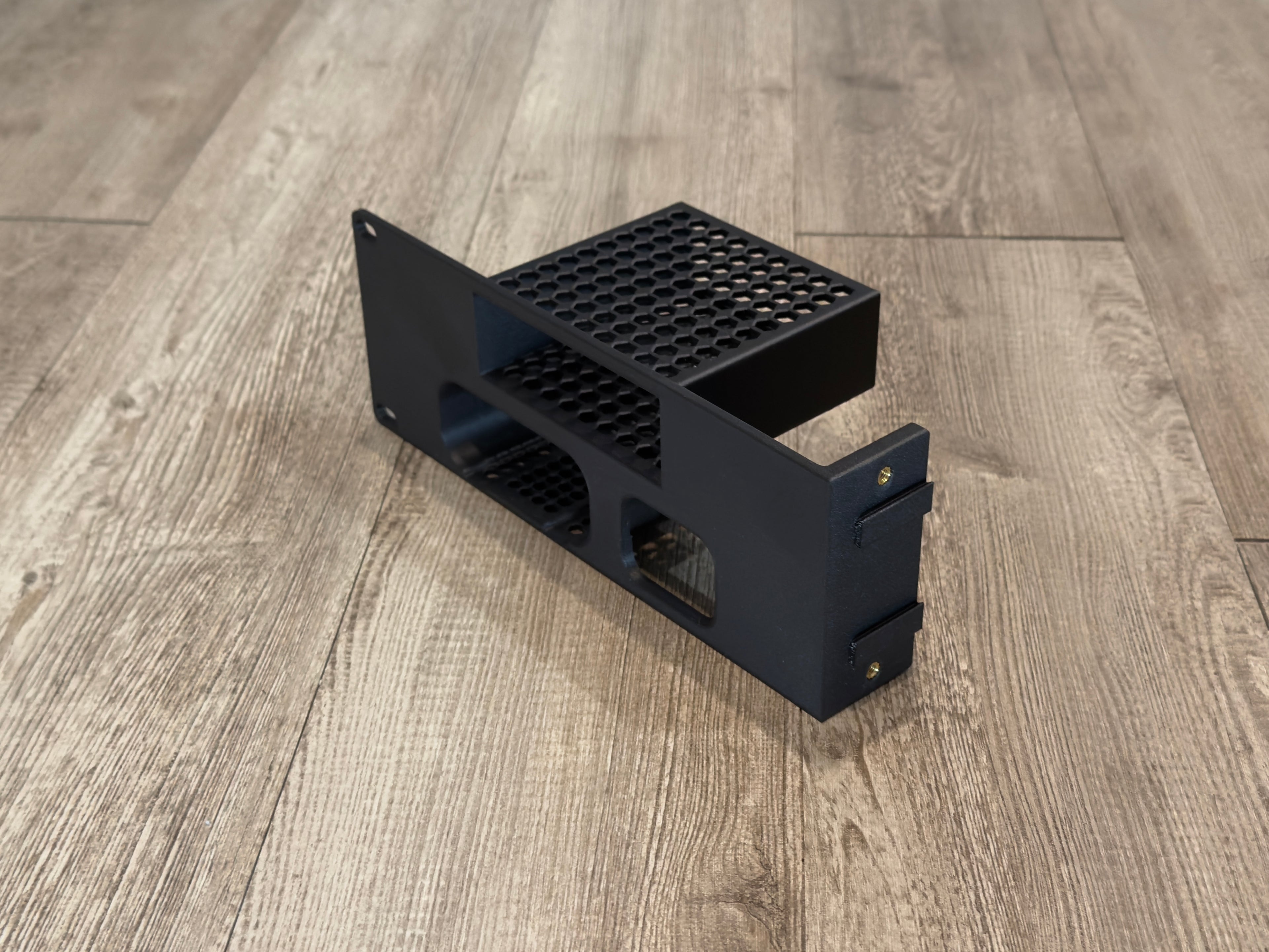 Apple TV 4K, Comet Pro, and JetKVM Carbon Fiber 2U Rack Mount Half