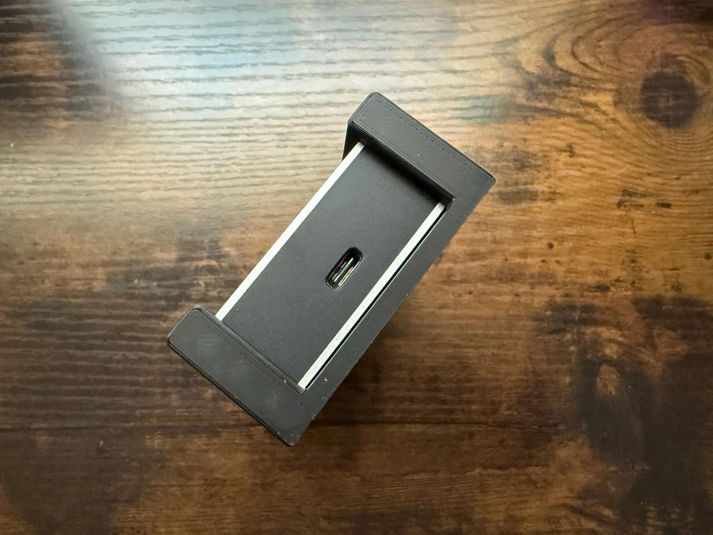 Ubiquiti 10GE Network Adapter Mounting Bracket (uacc-adapter-RJ45-usbc-10ge)