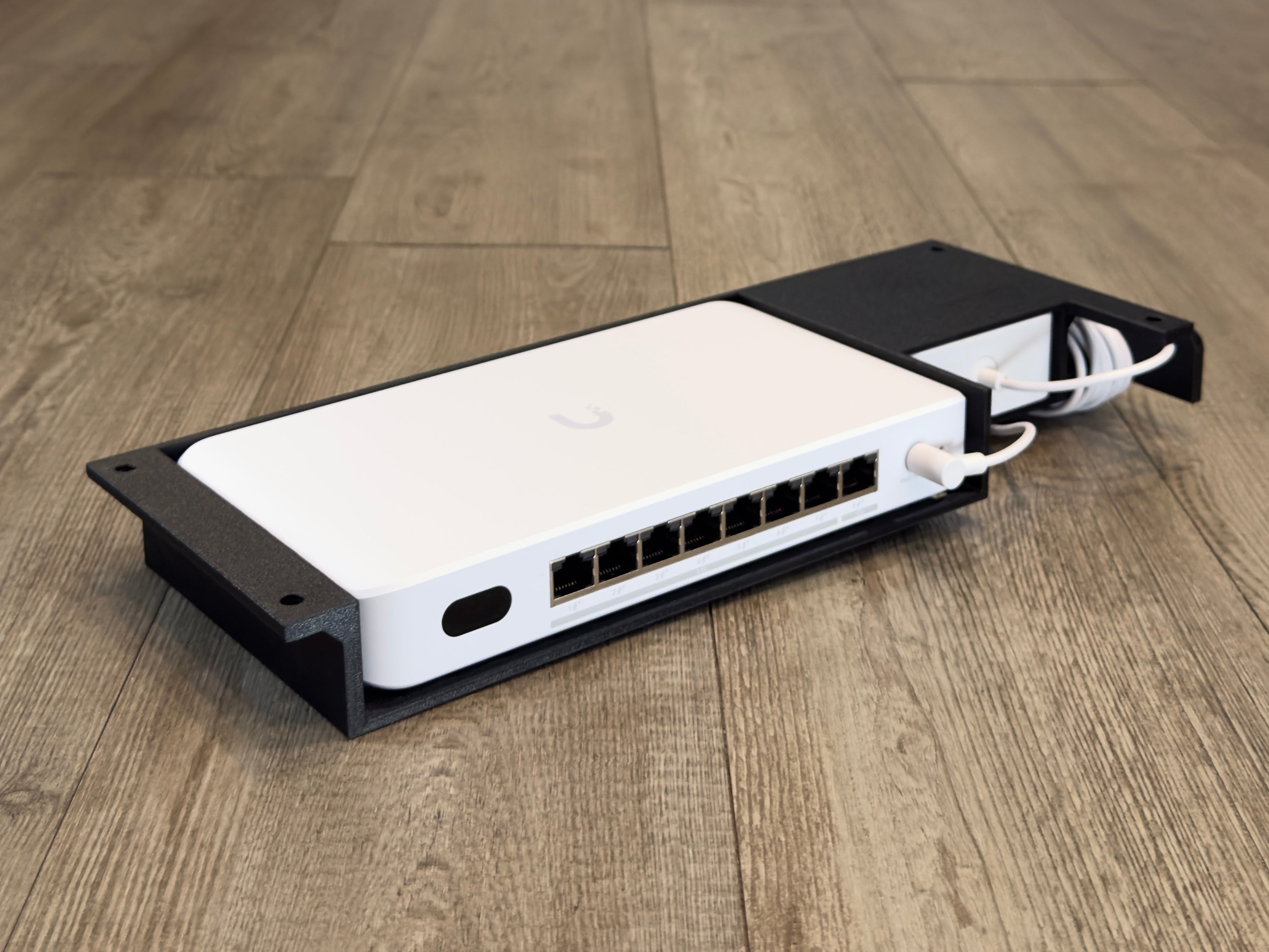 Ubiquiti Device Bridge Switch Under Desk and Wall Mount (UDB-Switch)