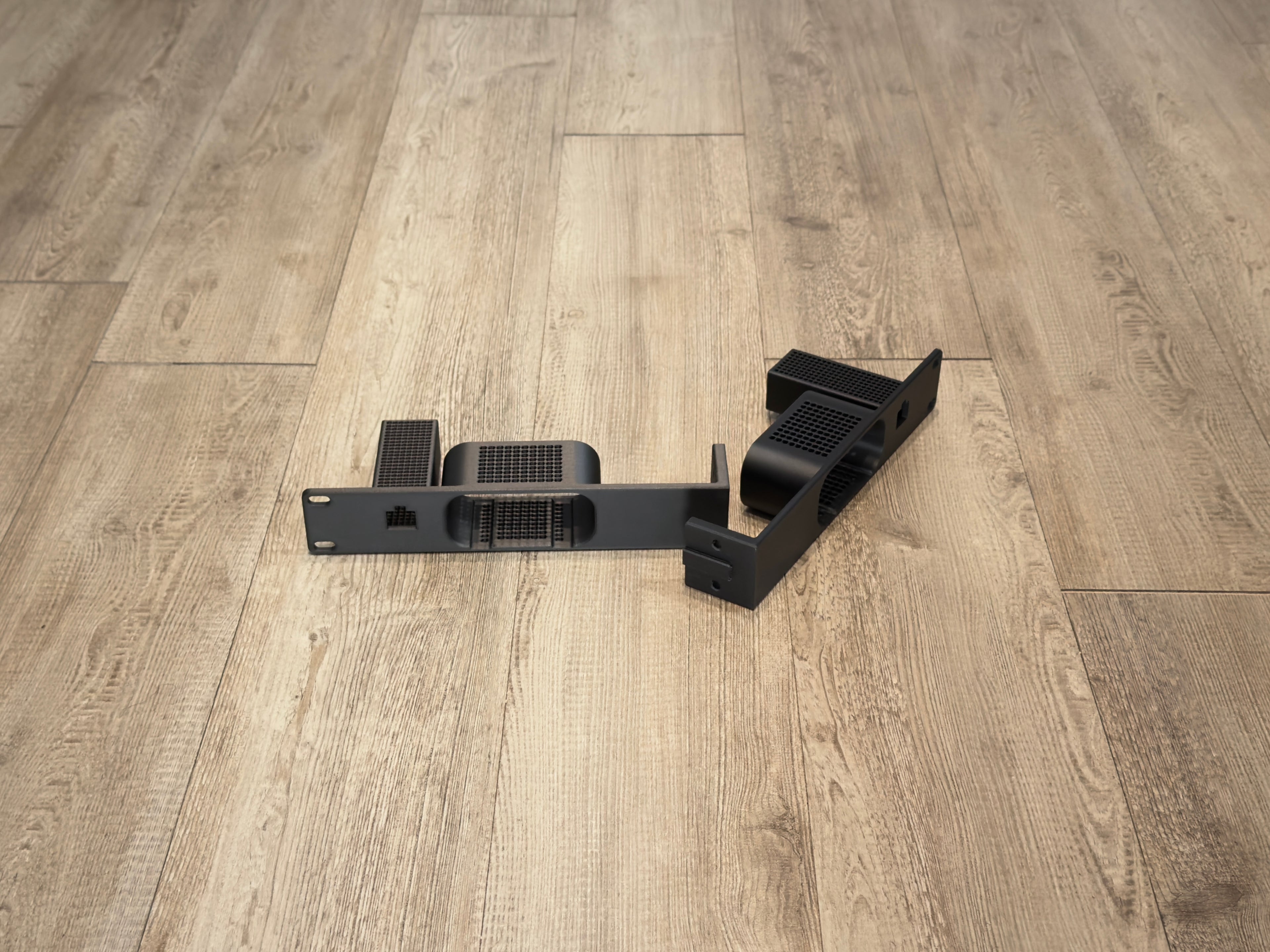 Dual GL.iNet Comet Pro KVM 1U Rack Mount with PoE Adapters Carbon Fiber Infused