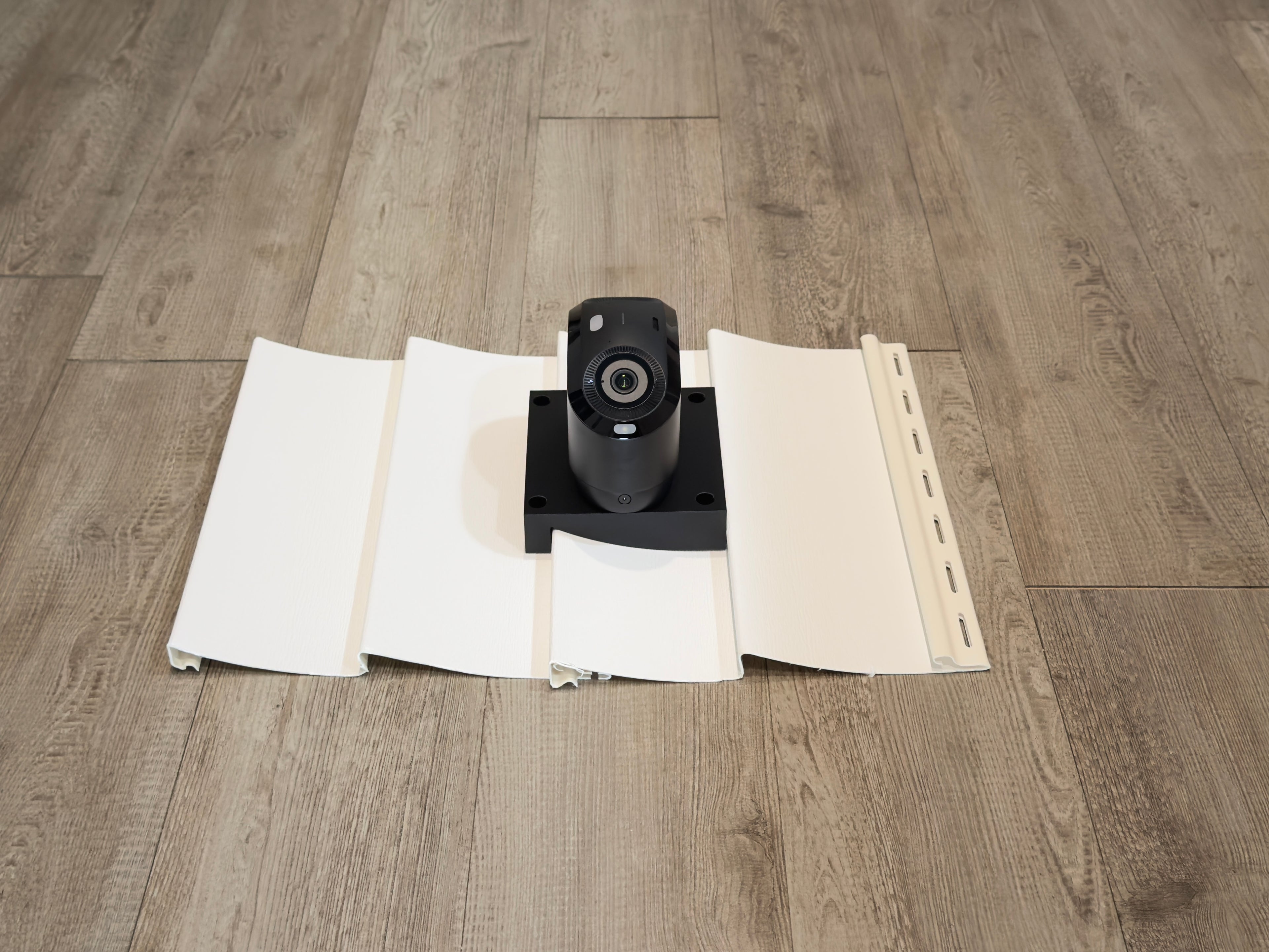 Ubiquiti G6 180 Vinyl Siding Mount Double 4 inch Dutch lap (UVC-G6-180-H-D4DL)