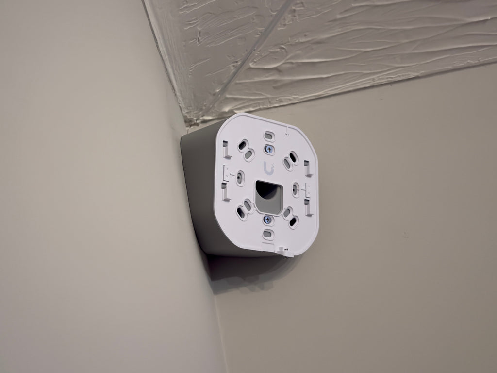 Ubiquiti Unifi Siren Corner Mount (USL-Siren)