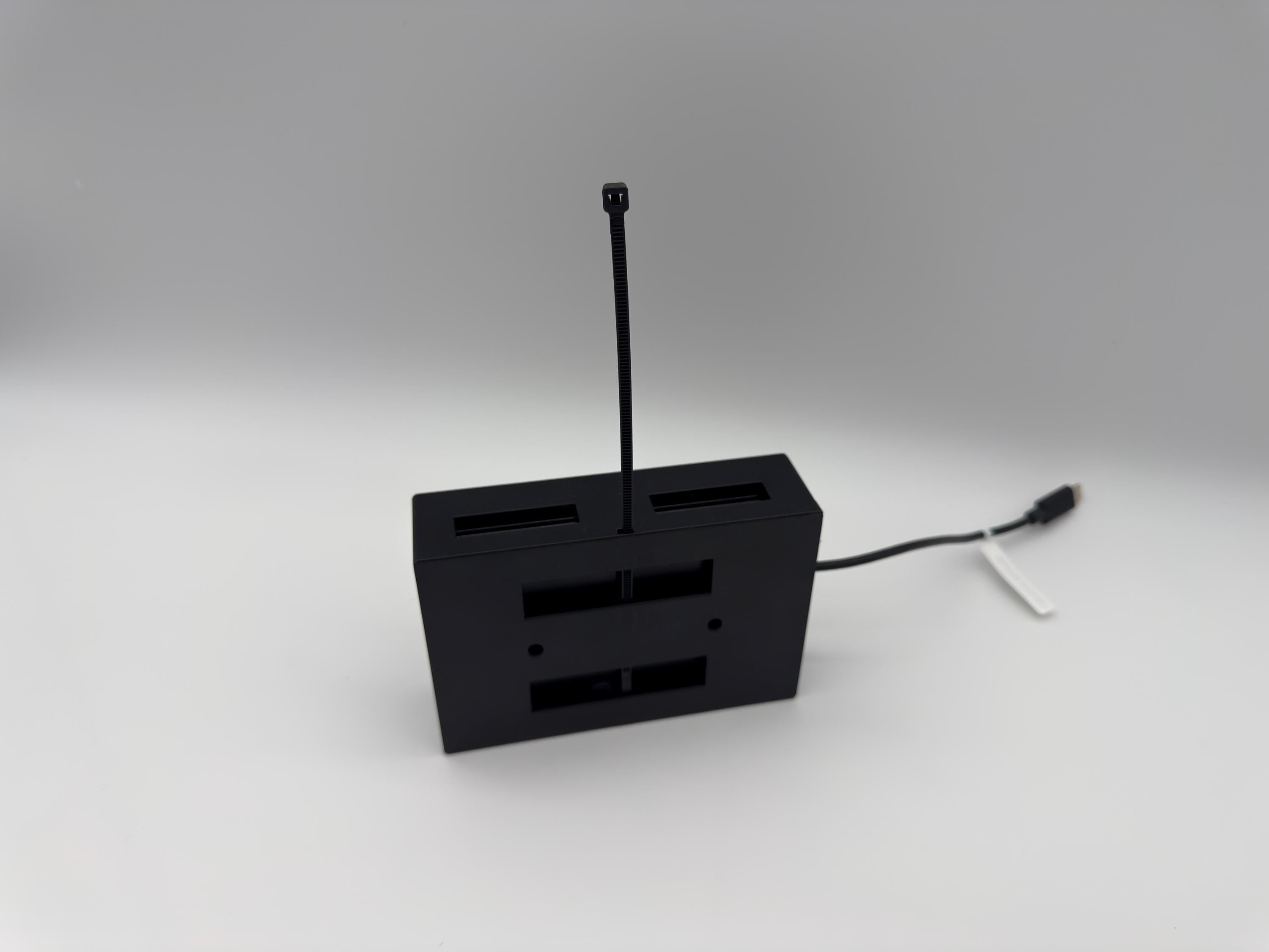 Sonnet Solo10G Thunderbolt Adapter Mounting Bracket (solo10g-sfp-t3 solo10g-tb3)