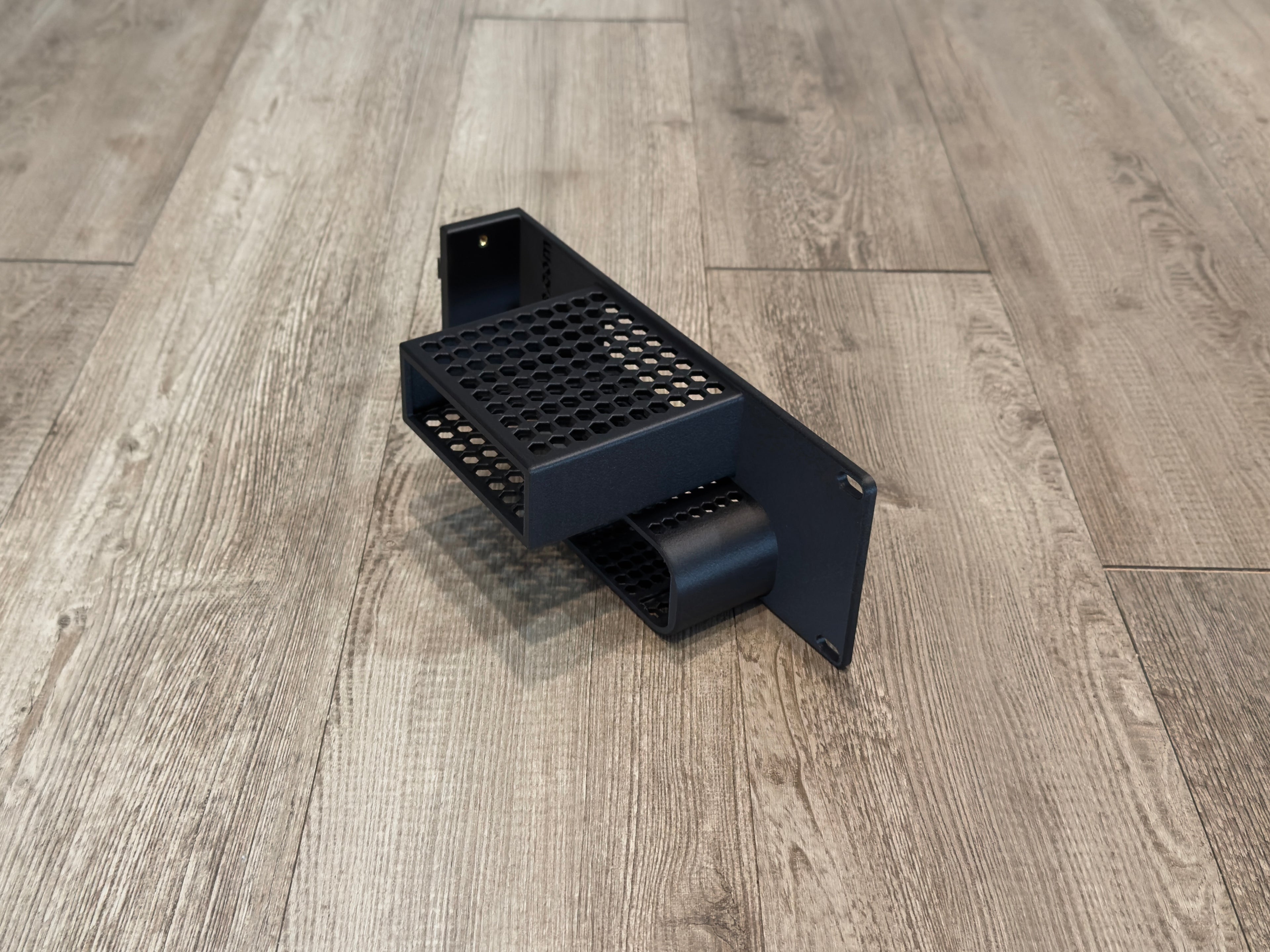 Apple TV 4K, Comet Pro, and JetKVM Carbon Fiber 2U Rack Mount Half