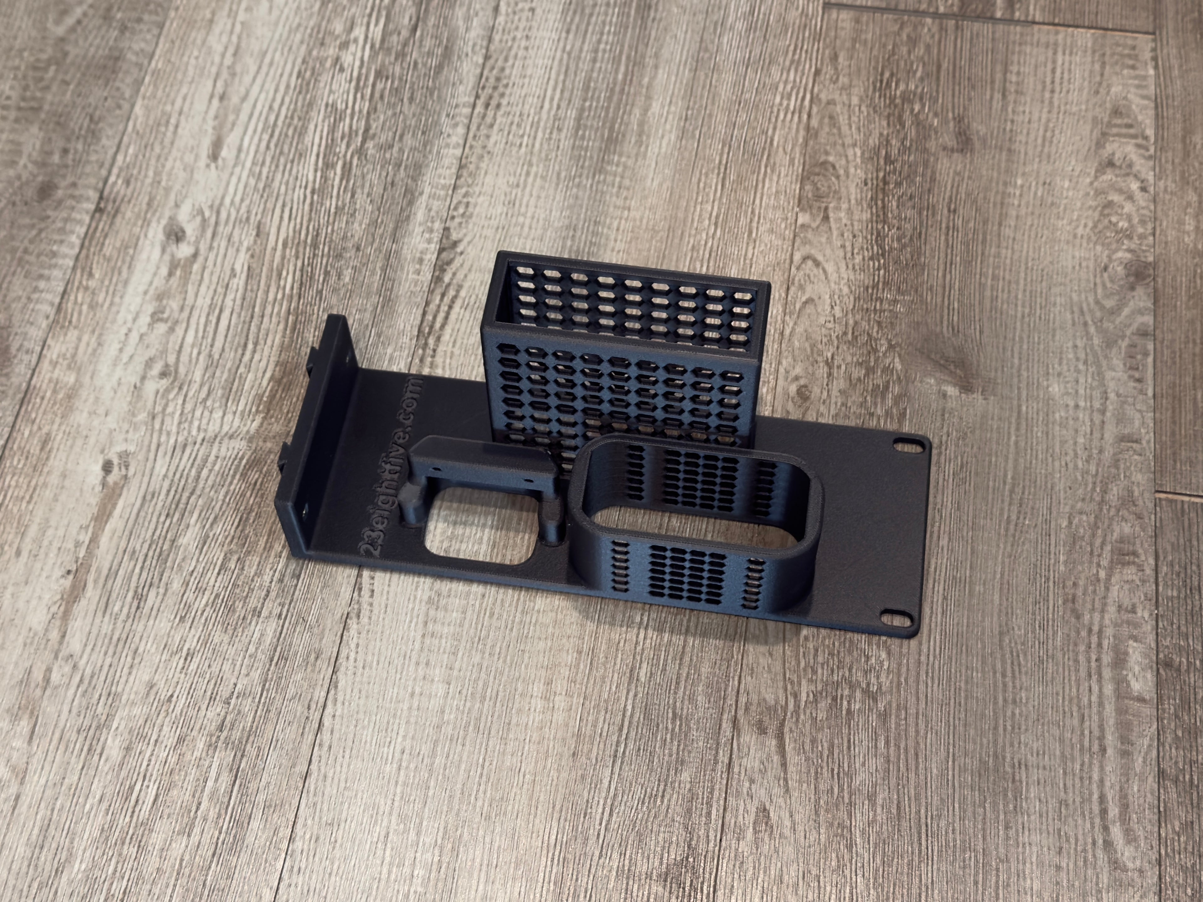 Apple TV 4K, Comet Pro, and JetKVM Carbon Fiber 2U Rack Mount Half