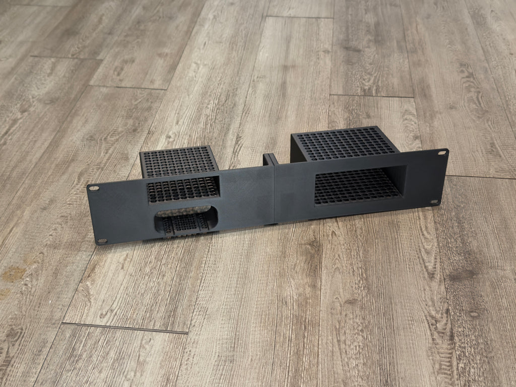 Apple M4 Mac Mini, Apple TV 4K & Comet Pro Carbon Fiber 2U Rack Mount