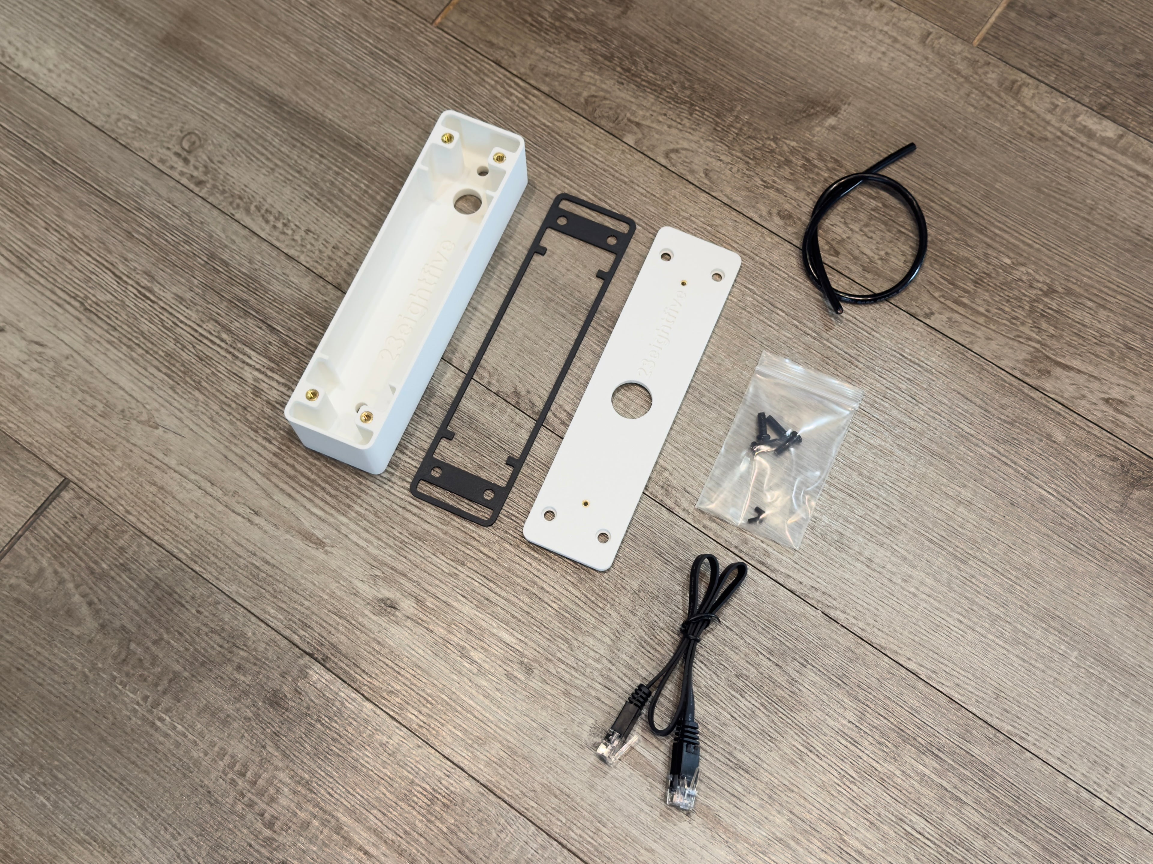 Ubiquiti G6 Entry PoE 2 Wire Retrofit Mount Kit