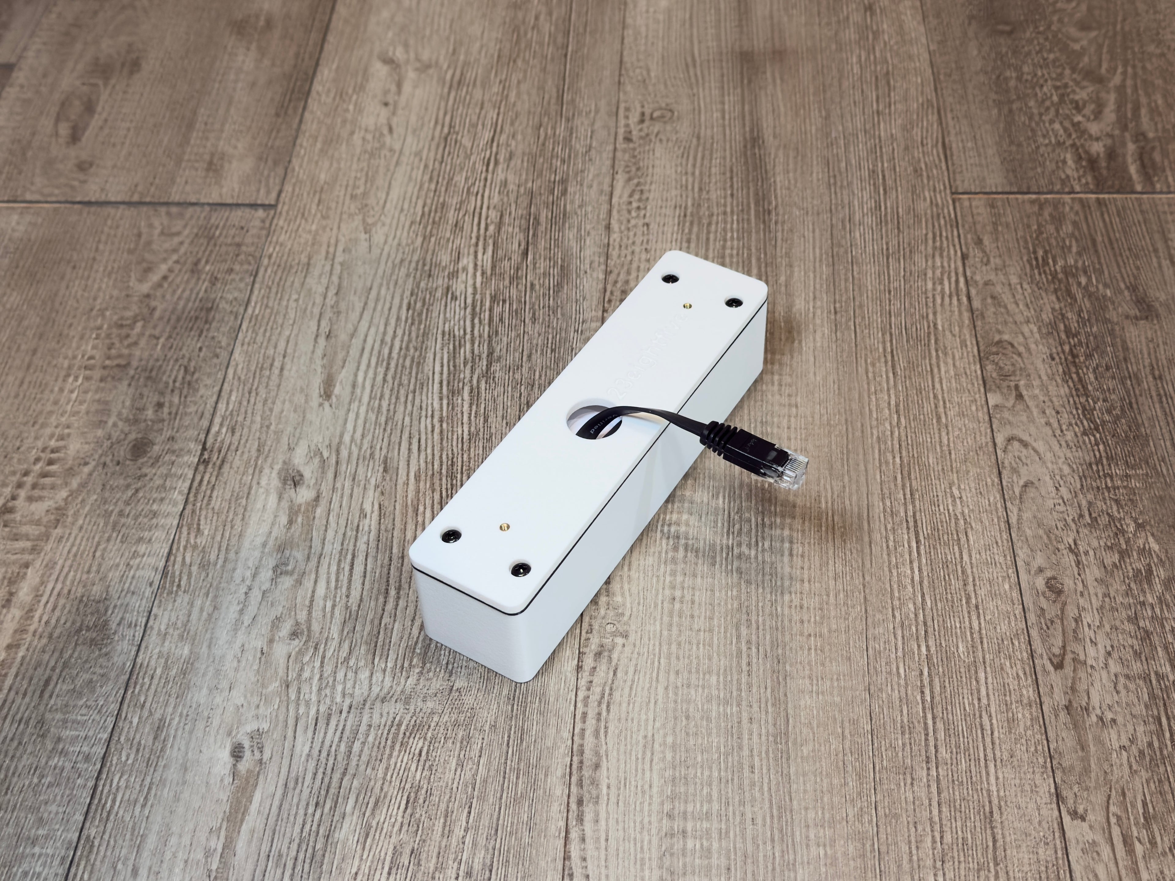 Ubiquiti G6 Entry PoE 2 Wire Retrofit Mount Kit