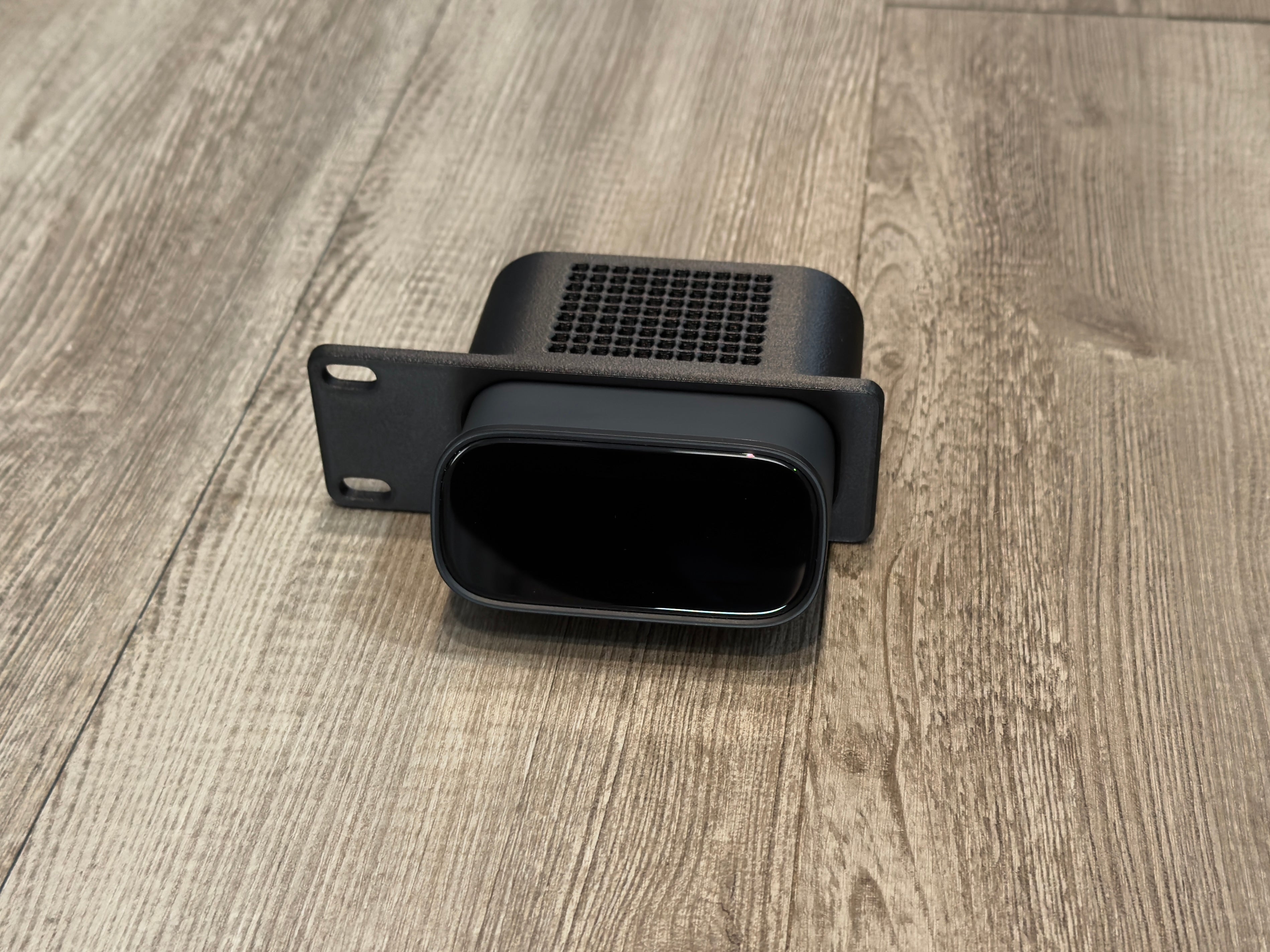 GLiNet Comet Pro Carbon Fiber Infused 1U Rack Mount (GL-RM10)