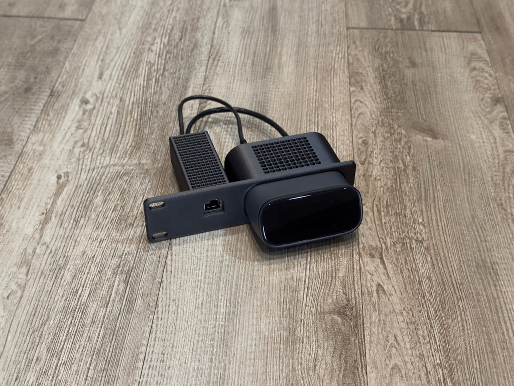 GLiNet Comet Pro Carbon Fiber Infused 1U Rack Mount with PoE Splitter (GL-RM10)