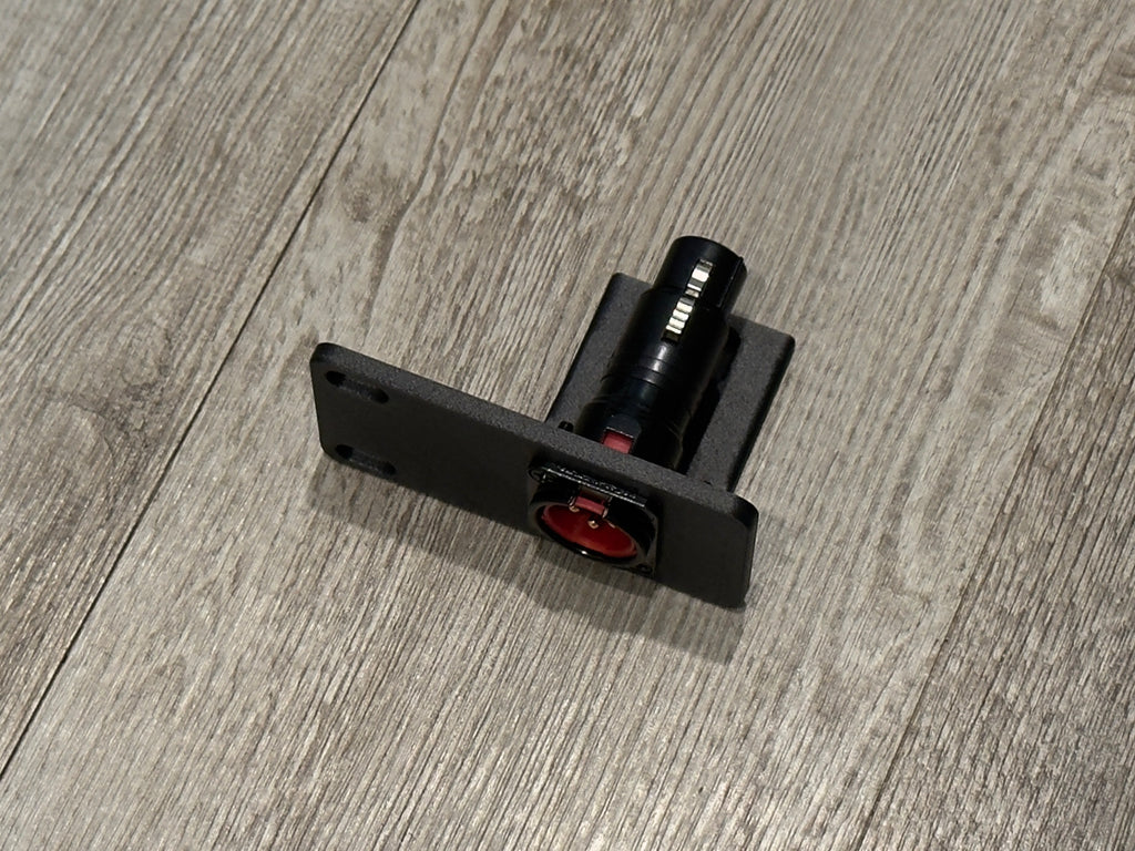 D-Type 1U Rack Mount 1 D-Series Connector with Cable Support