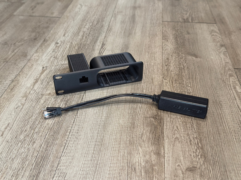 GLiNet Comet Pro Carbon Fiber Infused 1U Rack Mount with PoE Splitter (GL-RM10)