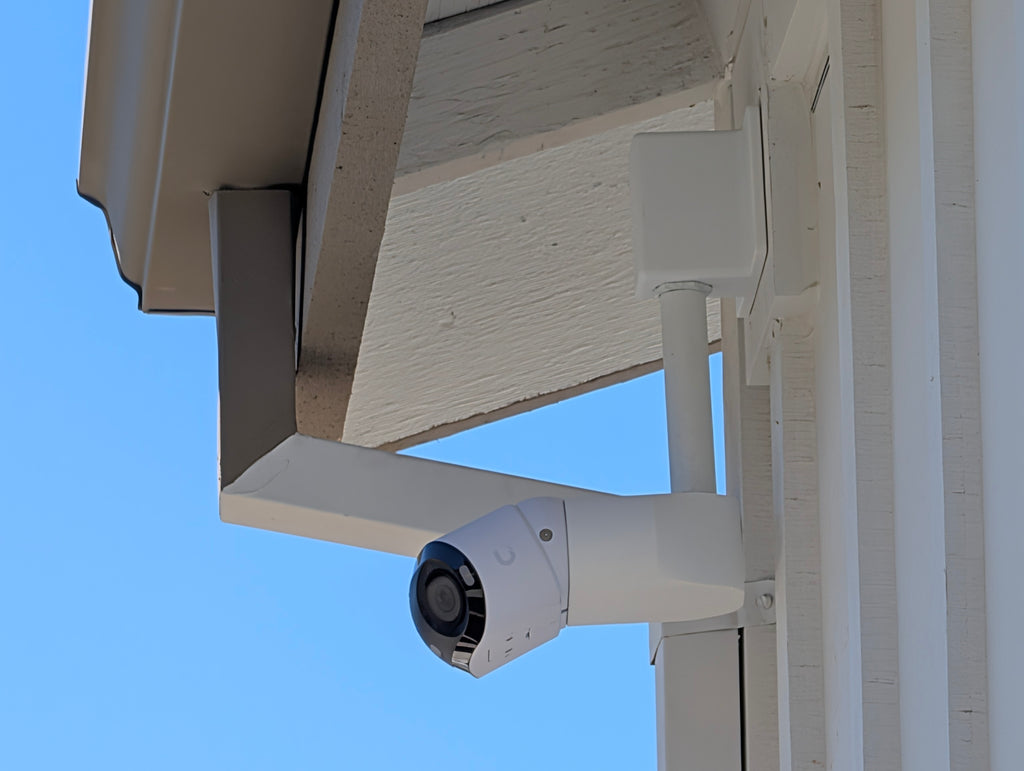 Ubiquiti G6 180 Drop Mount 1 Gang With 3/4 Inch NPT Conduit