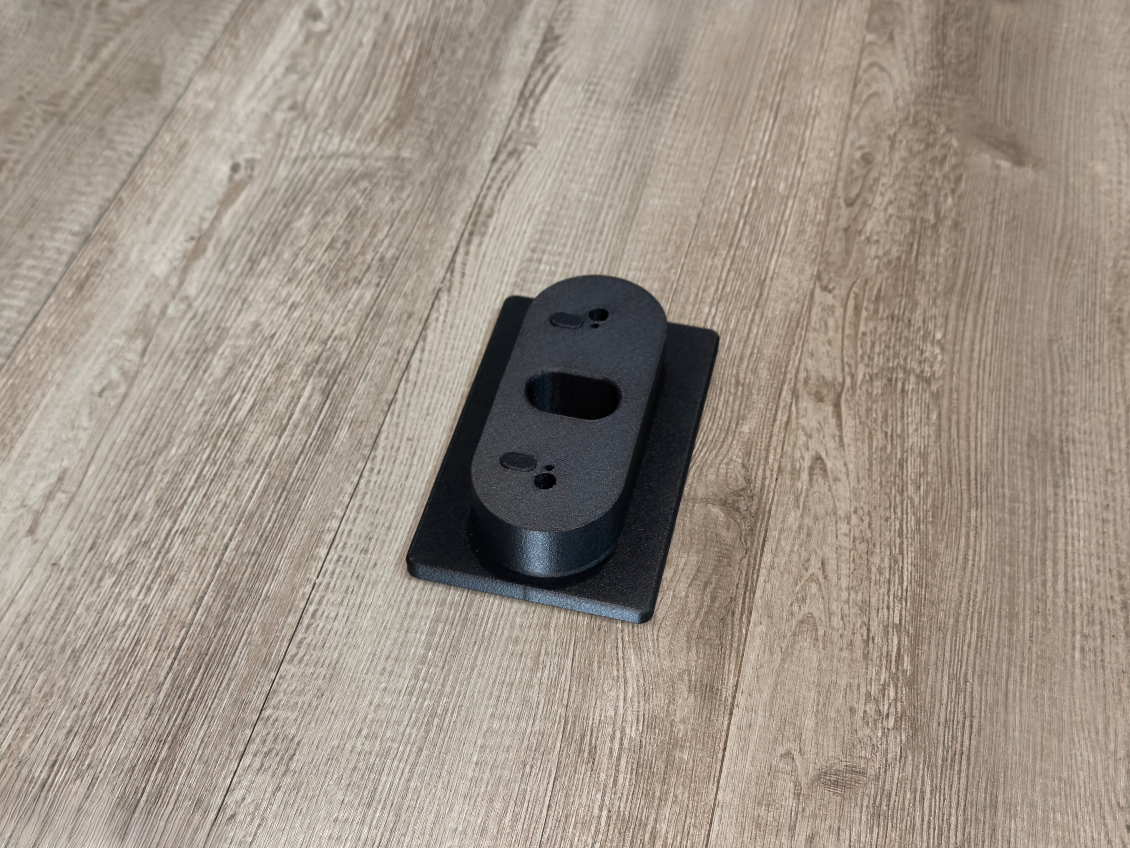 Ubiquiti G6 180 1 Gang Horizontal Mount (UVC-G6-180-H-1G)