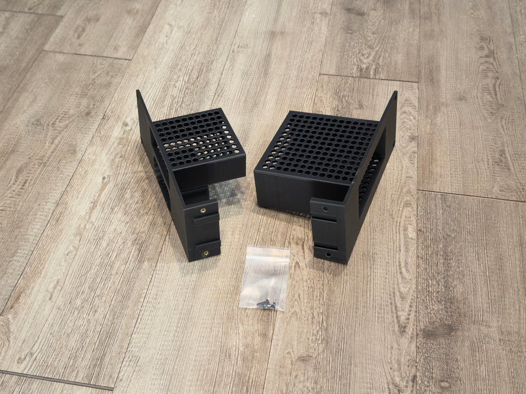 Apple M4 Mac Mini, Apple TV 4K & Comet Pro Carbon Fiber 2U Rack Mount