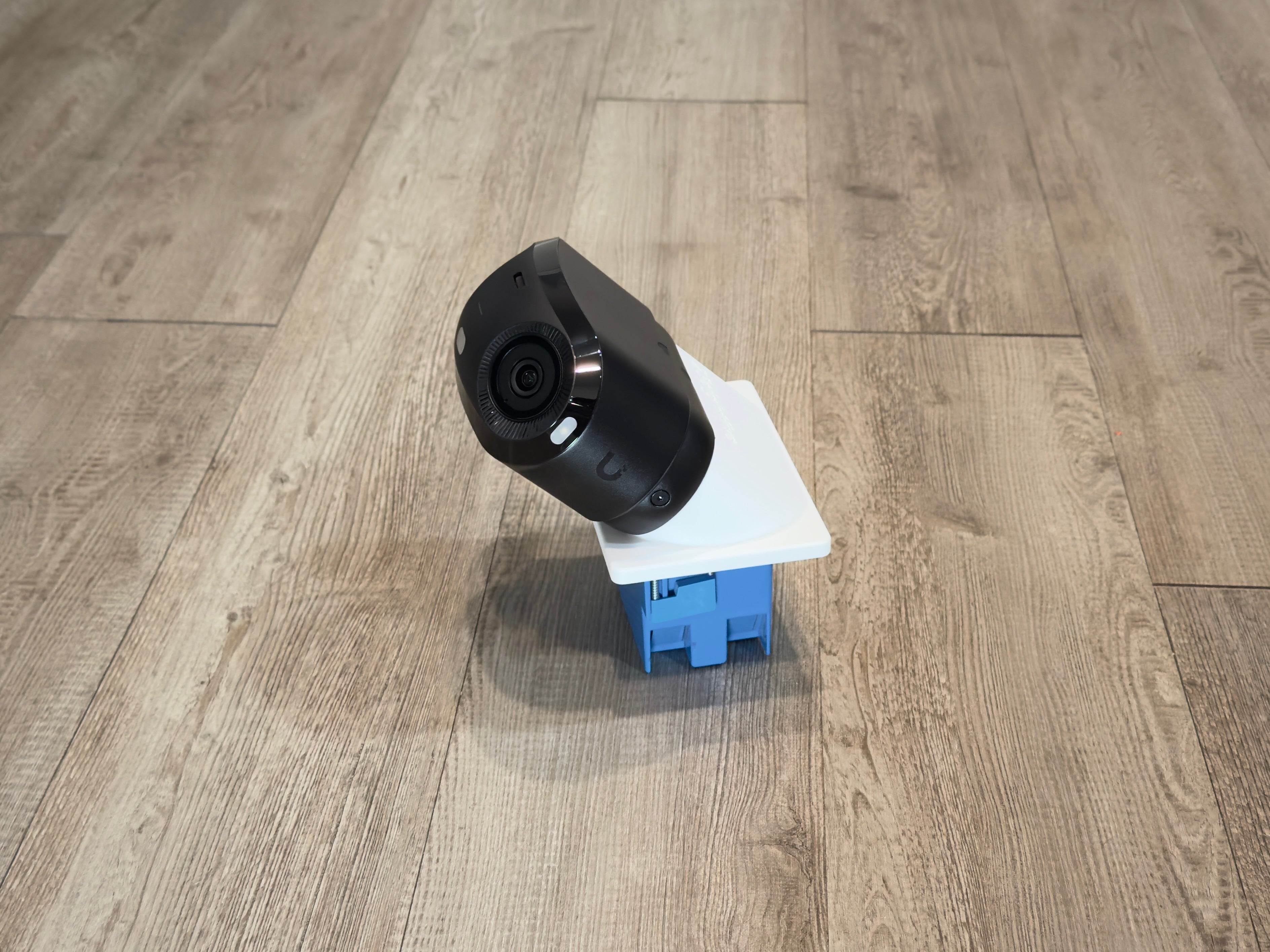 Ubiquiti G6 180 1 Gang 45 Degree Horizontal Mount