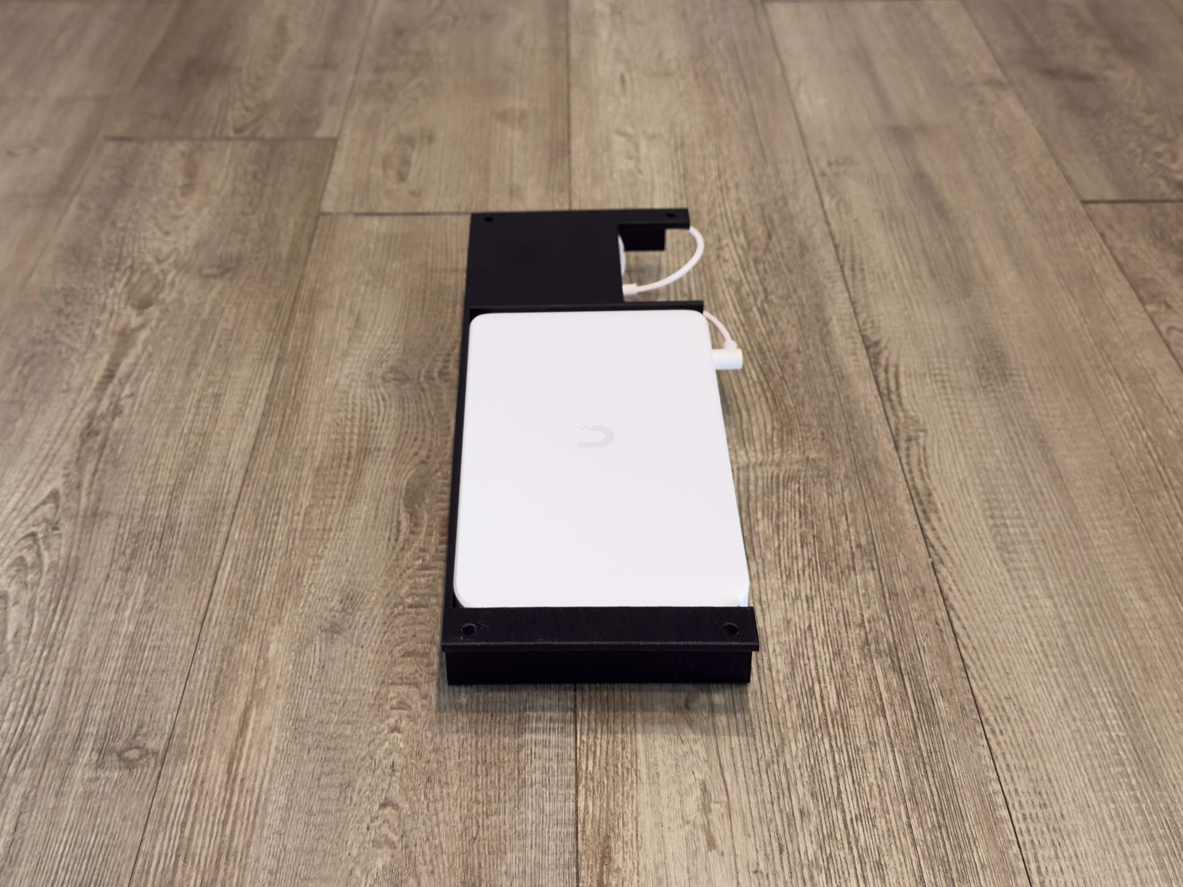 Ubiquiti Device Bridge Switch Under Desk and Wall Mount (UDB-Switch)