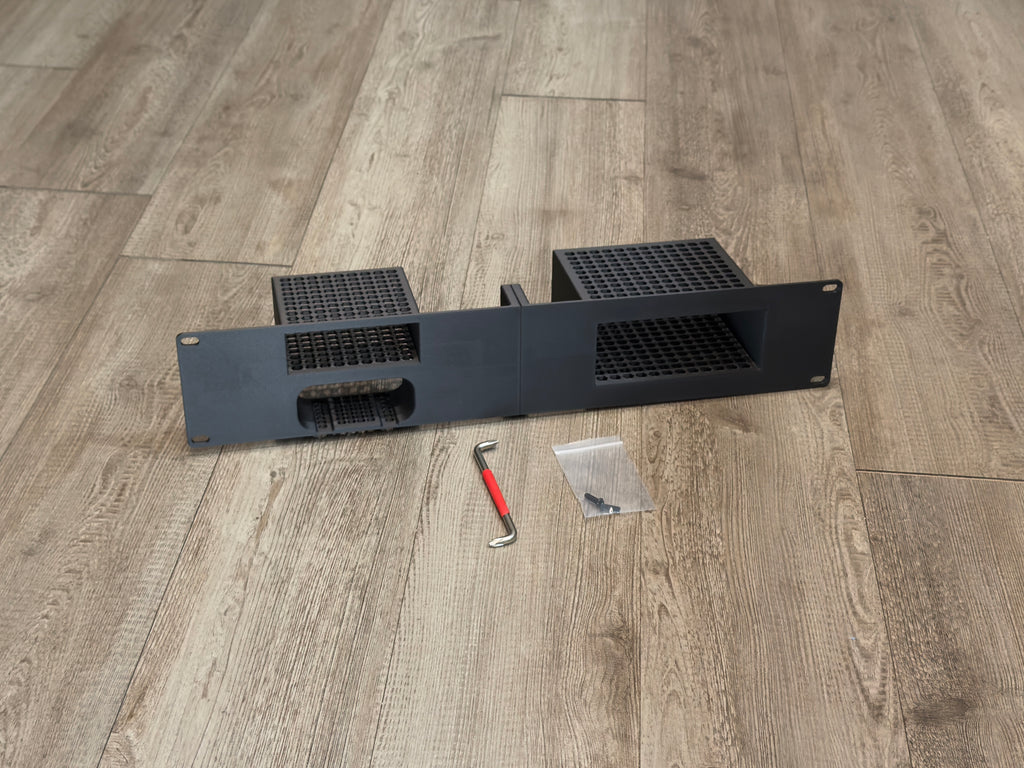 Apple M4 Mac Mini Apple TV 4K GL.iNet 2U Rack Mount Carbon Fiber