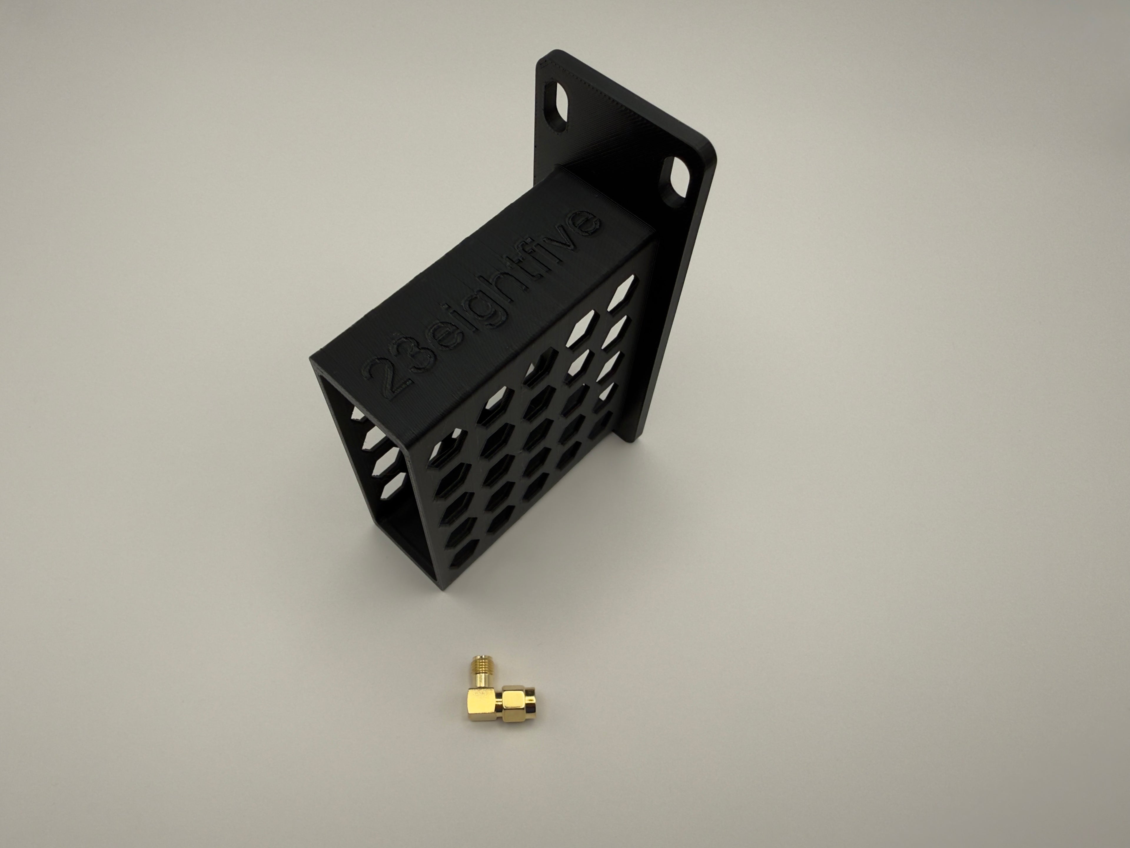 Ubiquiti UniFi SuperLink 1U Rack Mount with 90 degree SMA Adapter UP-SuperLink