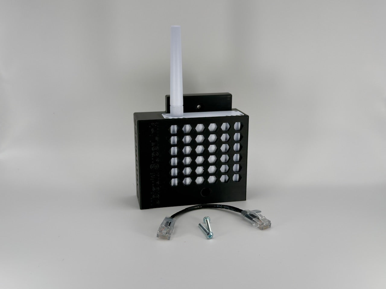 Ubiquiti UniFi SuperLink 1-Gang Wall Mount with RJ45 Keystone Cable & Screws