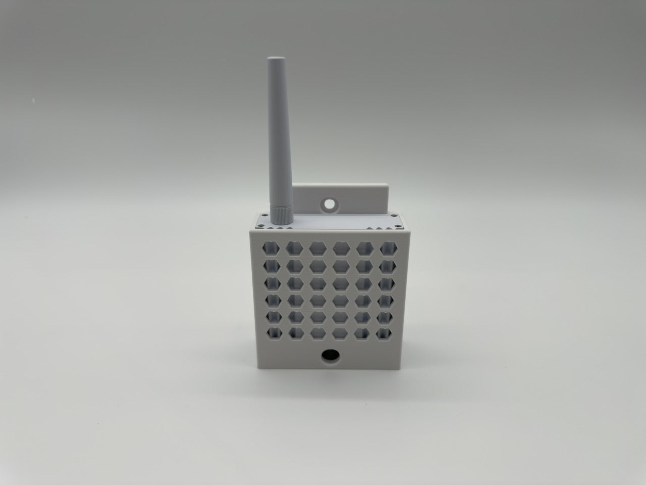 Ubiquiti Unifi SuperLink Mount with 2 Screws (UP-SuperLink-Mount)