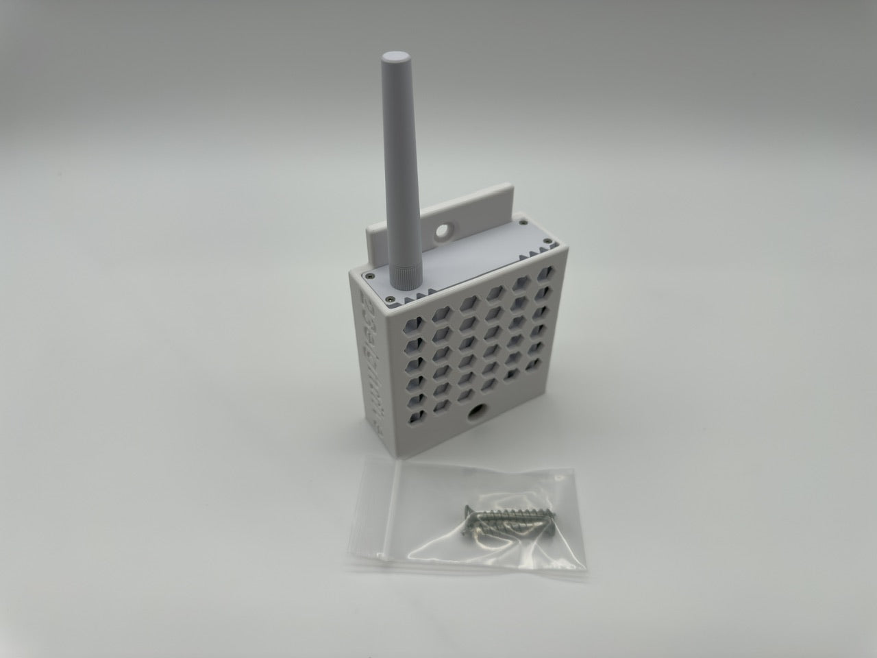 Ubiquiti Unifi SuperLink Mount with 2 Screws (UP-SuperLink-Mount)