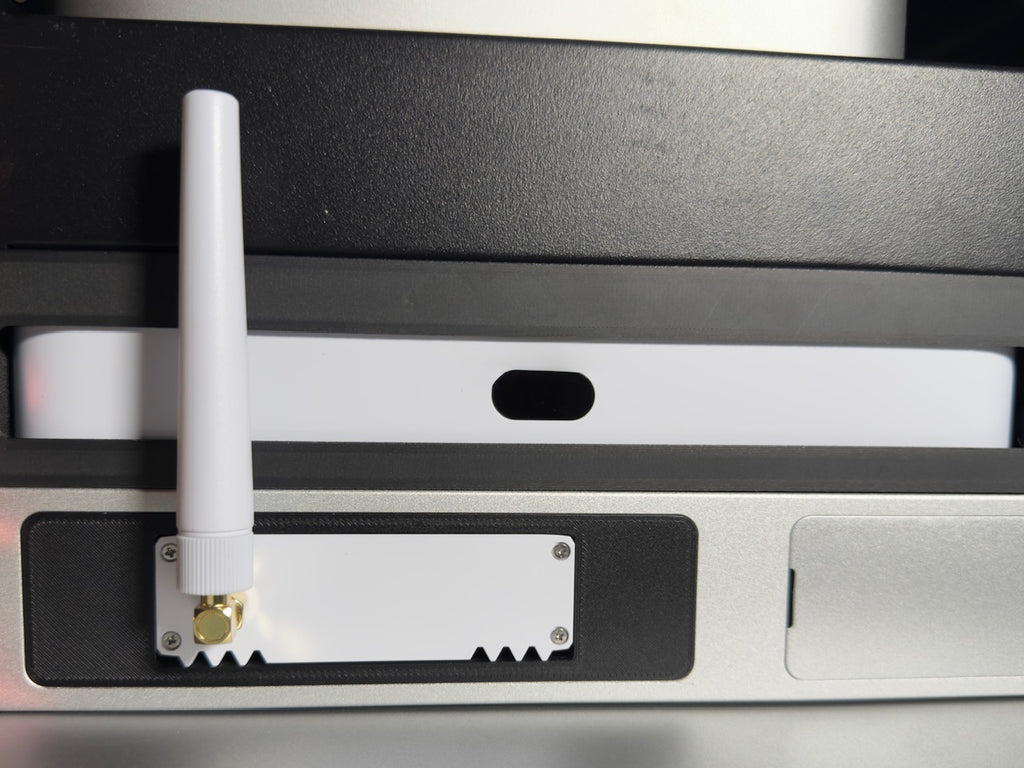 Ubiquiti Unifi SuperLink Ai-Key Insert with 90-degree SMA Adapter (USL-Gateway)