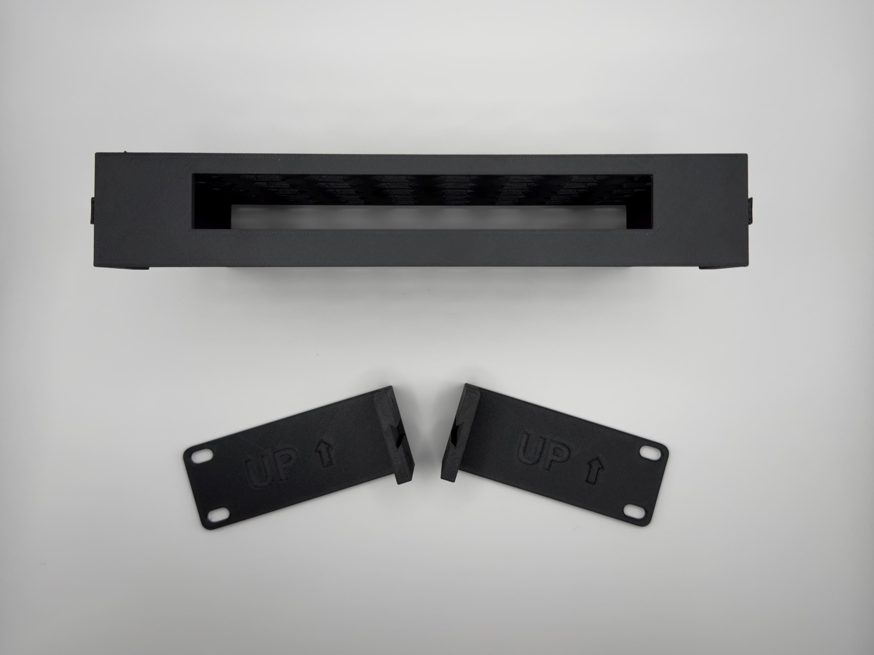 Ubiquiti Unifi Cloud Gateway Fiber 1U Carbon Fiber Infused Rack Mount UCG-Fiber